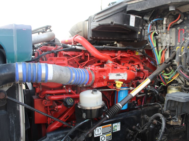 2020-kenworth-t680-image-13