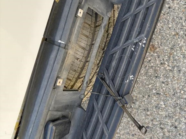 2011-chevrolet-1500-image-32