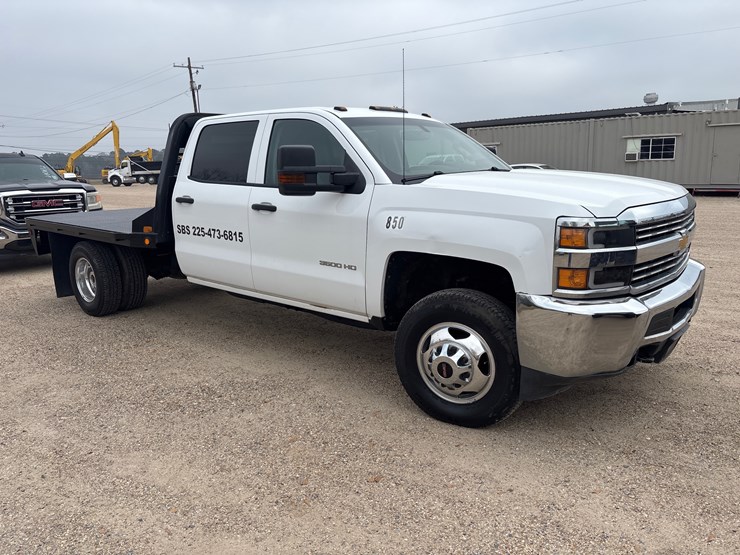 2016-chevrolet-3500hd-image-2