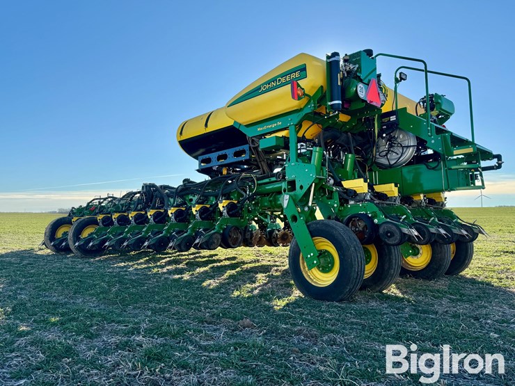 2020-john-deere-1775nt-image-5