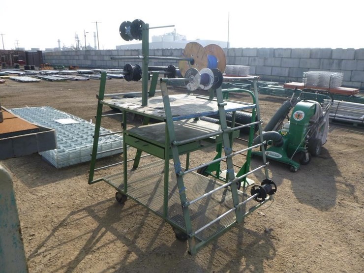 60"x48"x68"-portable-wire-reel-cart-image-2