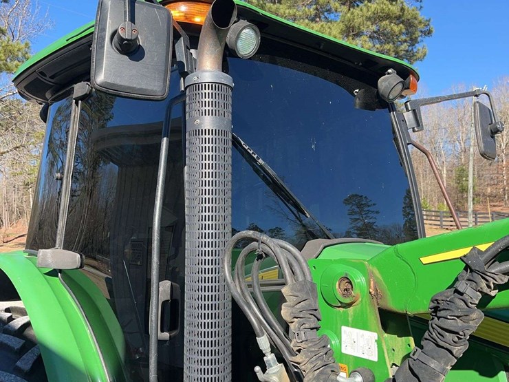 2015-john-deere-5100m-image-22
