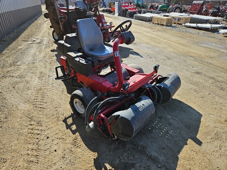 #194-•-toro-greens-mower-image-7