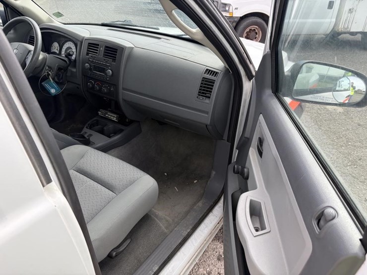 2007-dodge-dakota-image-9