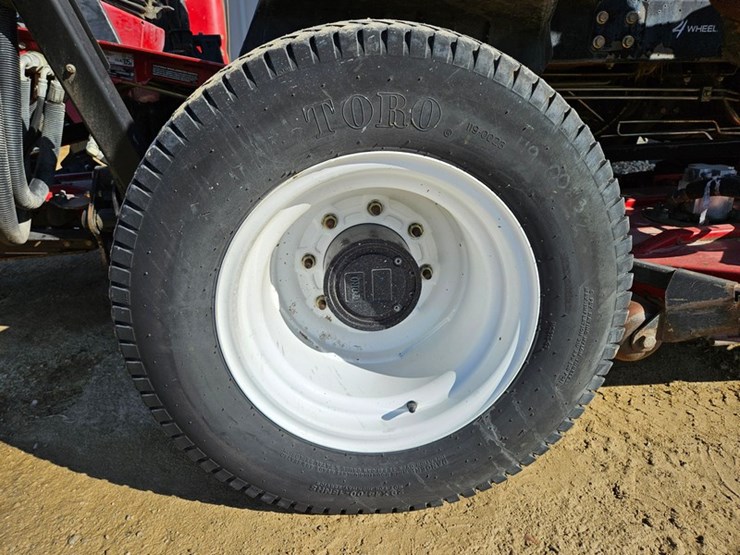 #168-•-toro-ground-master-4700d-4x4-wide-area-mower-image-10