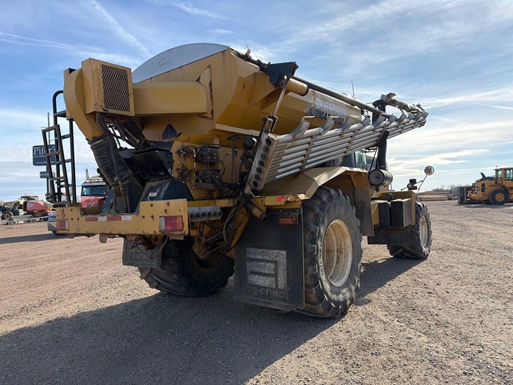 2006-agco-terragator-8104-image-3