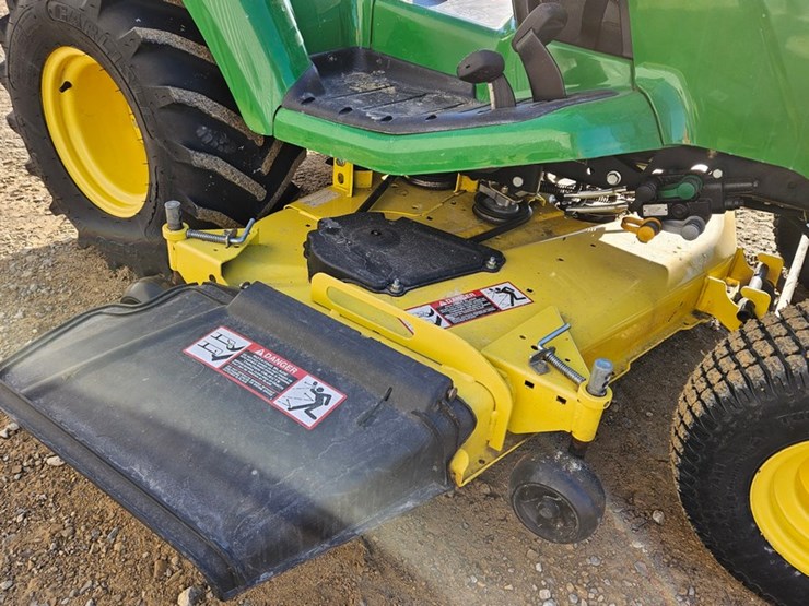 2012-john-deere-x720-image-11