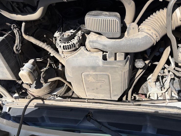 2011-chevrolet-1500-image-18