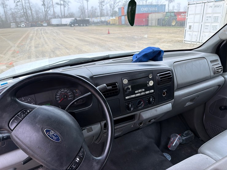 2006-ford-f250-image-12