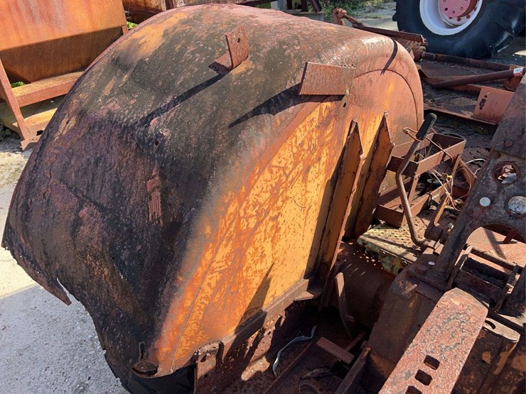 minneapolis-moline-orchard-transmission-and-rear-end-image-10