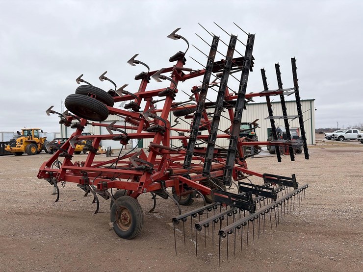 case-ih-4800-image-4