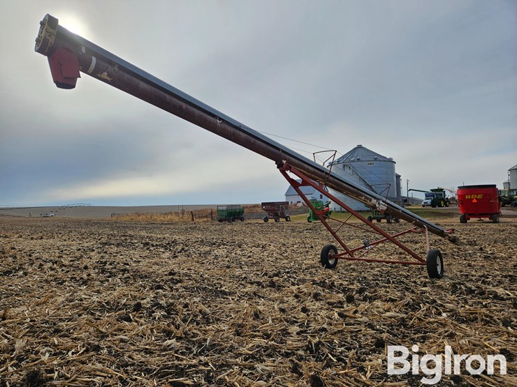 feterl-auger-image-5