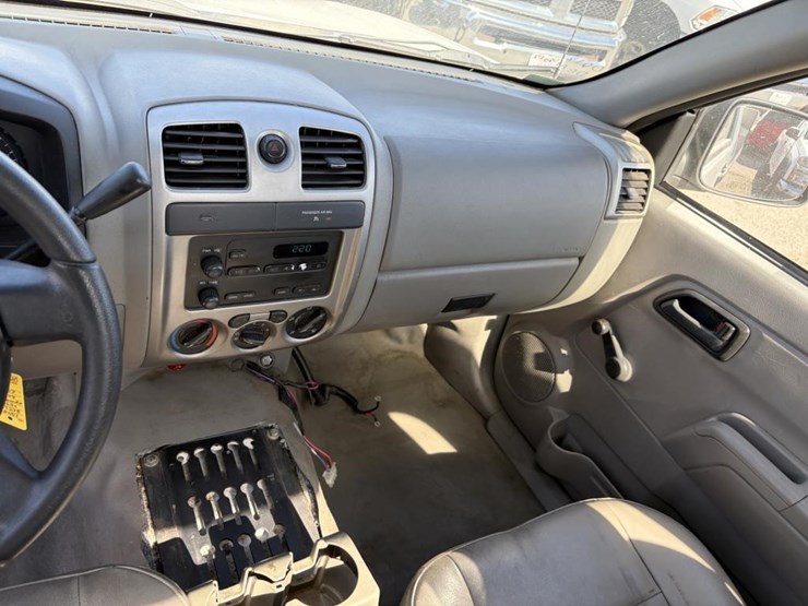 2007-chevrolet-colorado-image-13