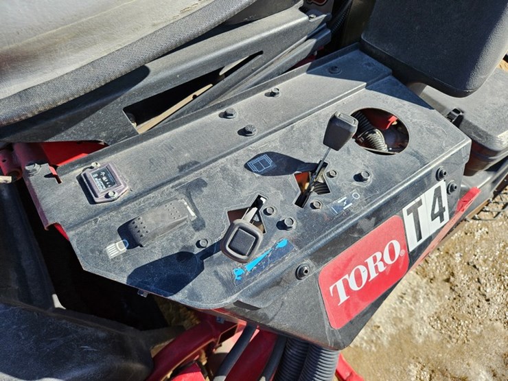 #194-•-toro-greens-mower-image-11
