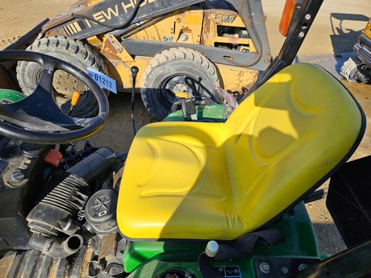 john-deere-2305-image-8