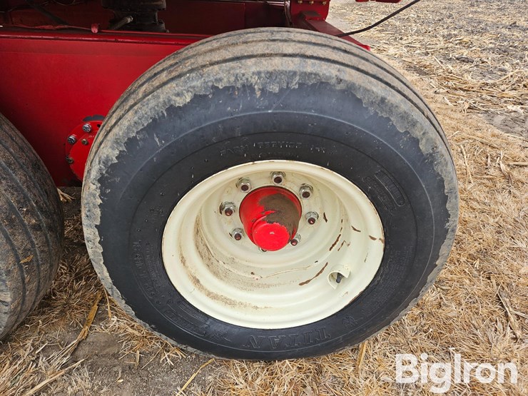 new-direction-804-series-4-vertical-feed-mixer-wagon-w/scale-image-15