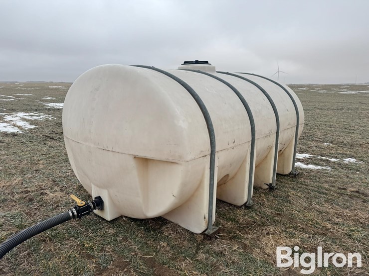 2550-gallon-bulk-tank-image-1
