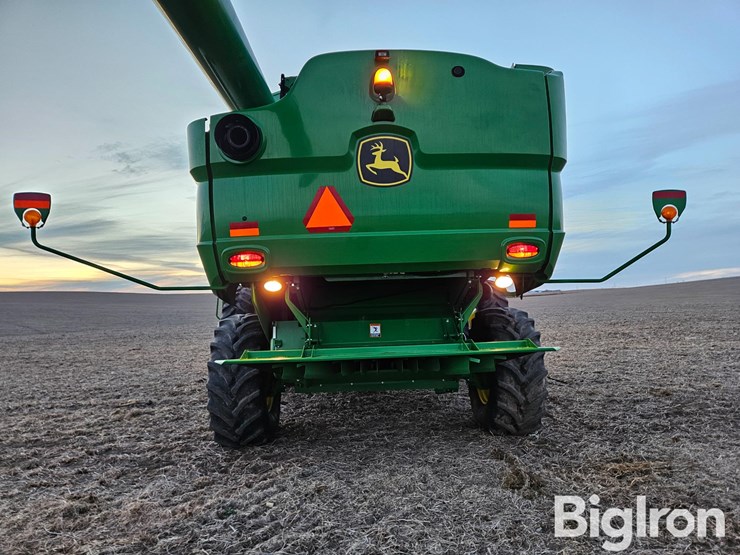 2017-john-deere-s660-image-15