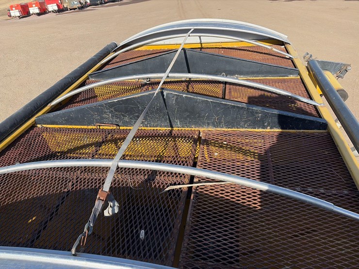 2006-agco-terragator-8104-image-16