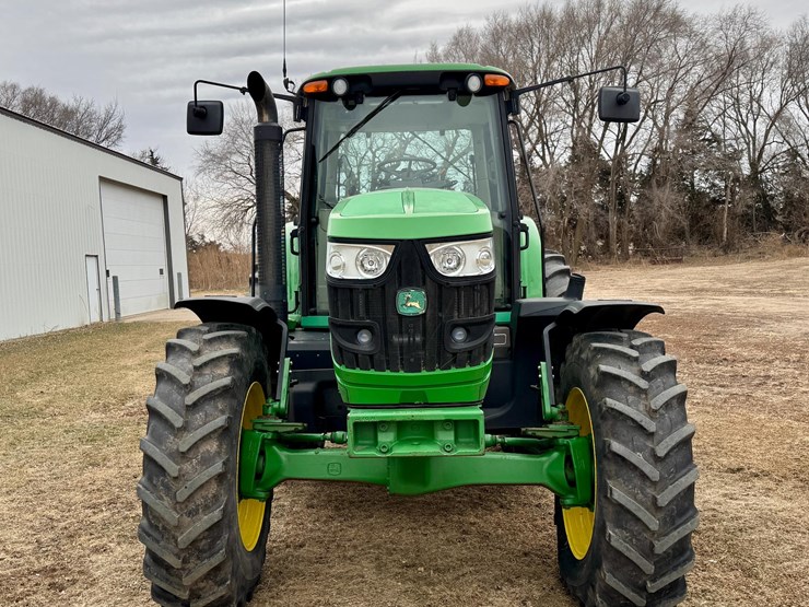 2014-john-deere-6150m-image-2