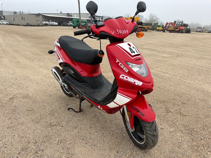 #1803-•-cobra-tgb-scooter-|-for-parts/repairs-|-no-title-image-5
