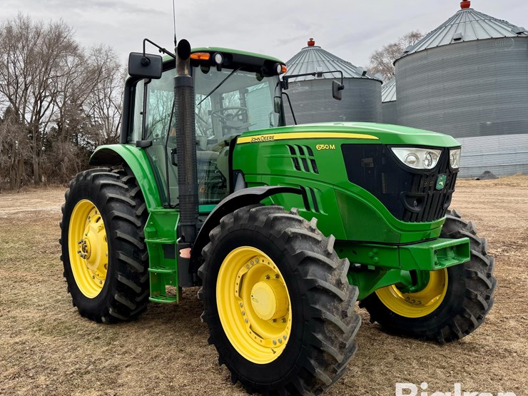 2014-john-deere-6150m-image-3
