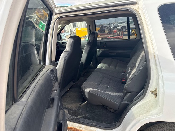 2002-dodge-durango-image-14