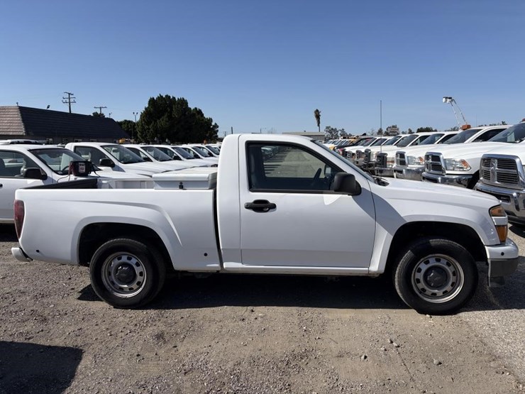 2011-chevrolet-colorado-image-8