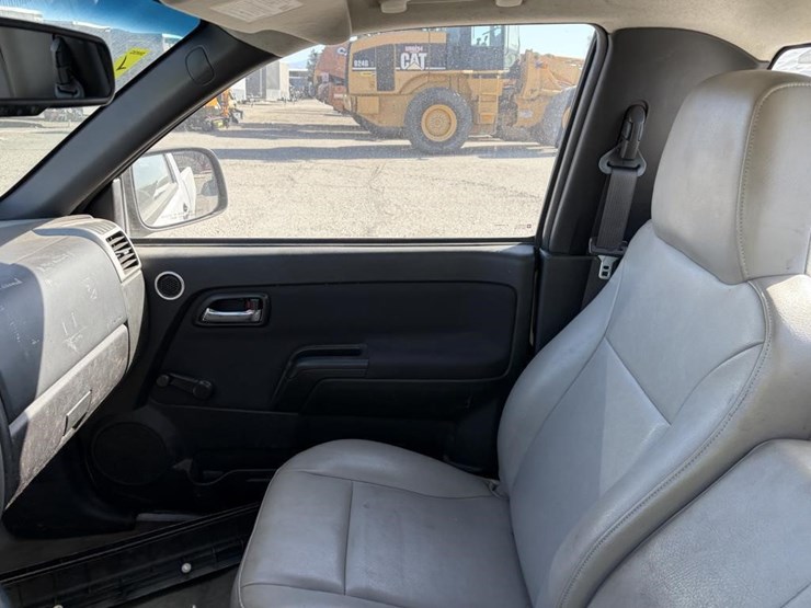 2011-chevrolet-colorado-image-14