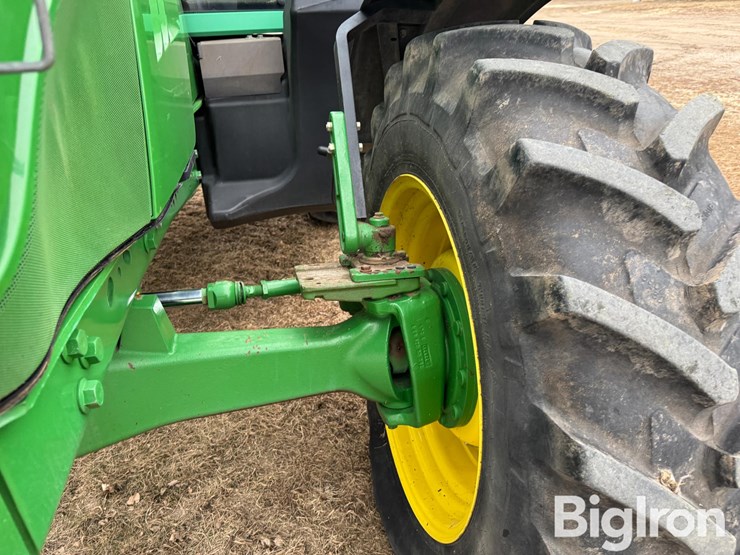 2014-john-deere-6150m-image-17