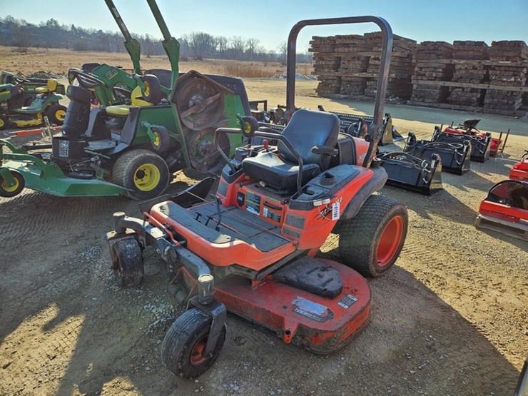 kubota-zd331-image-1