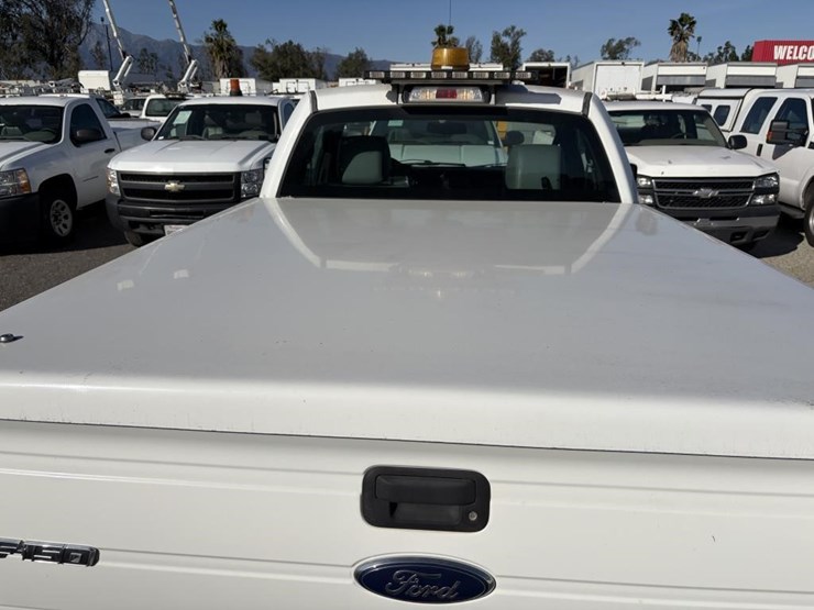 2013-ford-f150-image-23