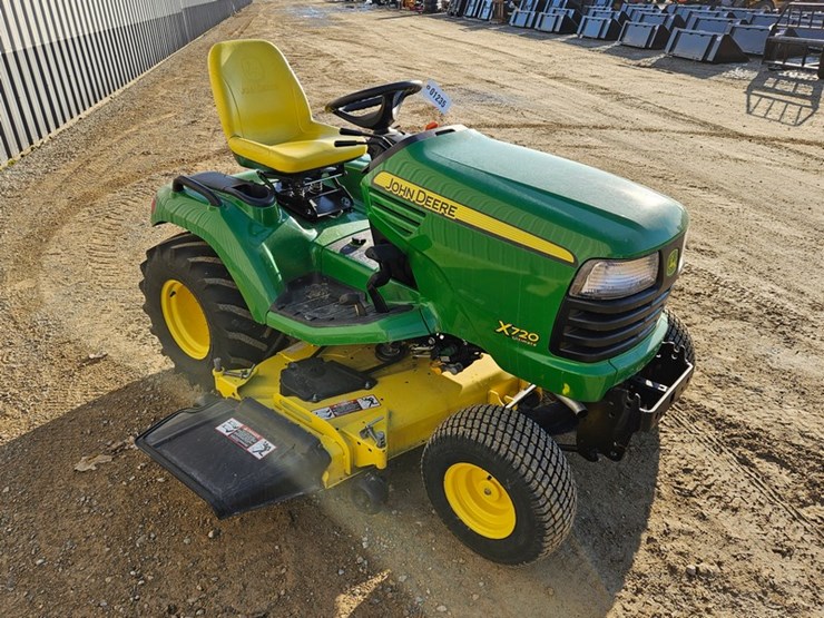 2012-john-deere-x720-image-7