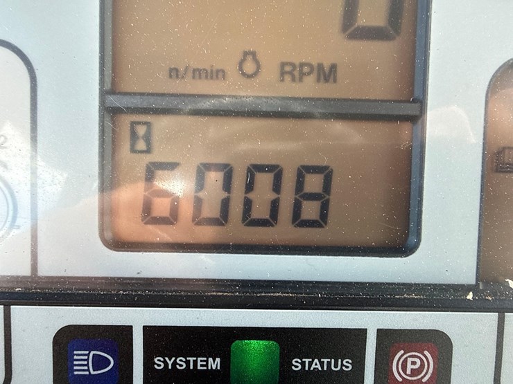 2005-cat-challenger-55-track-tractor-image-32