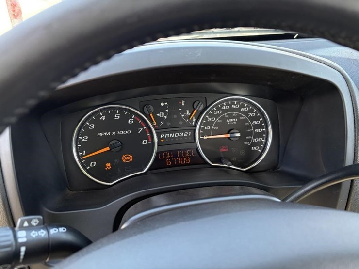 2011-chevrolet-colorado-image-12