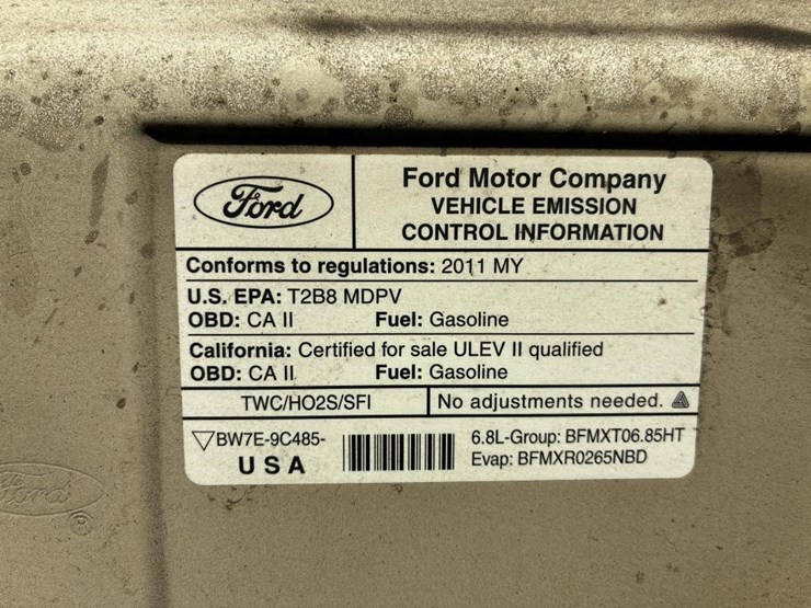 2011-ford-e350-image-8