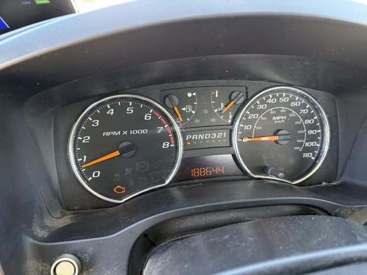 2011-chevrolet-colorado-image-12