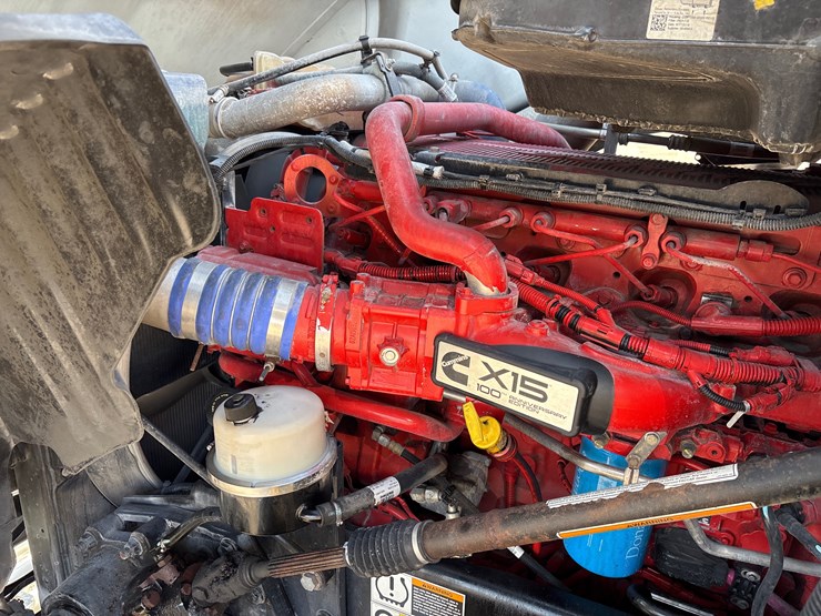 2020-kenworth-t680-image-15