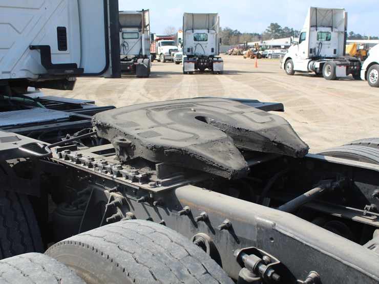 2016-international-prostar-image-5