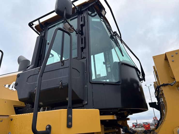 2012-caterpillar-972k-image-25