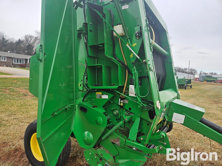 2007-john-deere-568-image-16