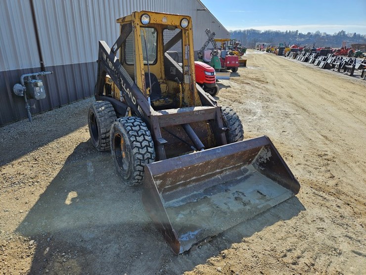 new-holland-l555-image-7