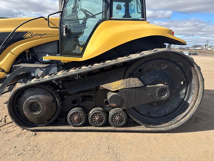 2005-cat-challenger-55-track-tractor-image-9