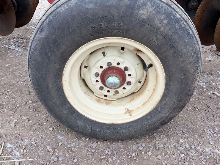 case-ih-3900-image-19