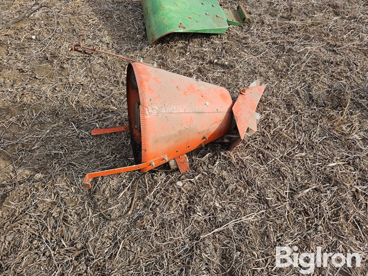 spread-all-bin-grain-spreader-image-5