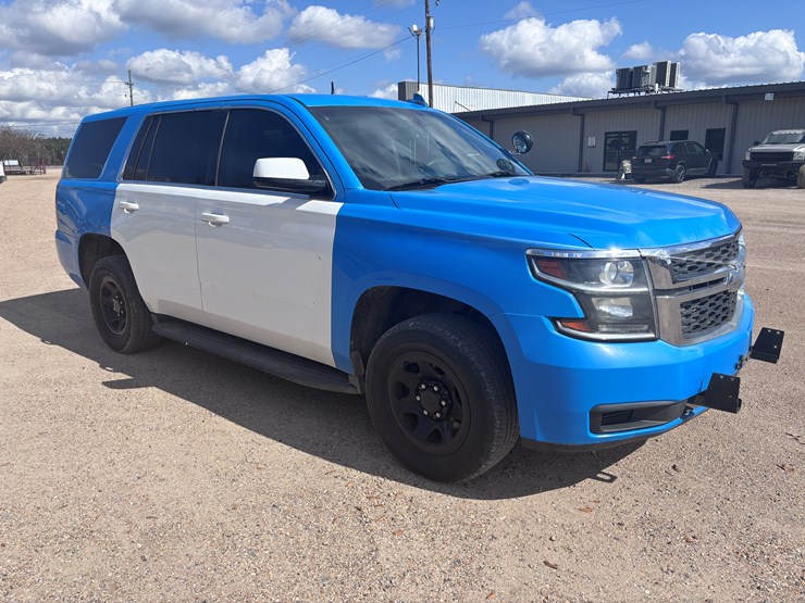 2024-chevrolet-tahoe-image-2