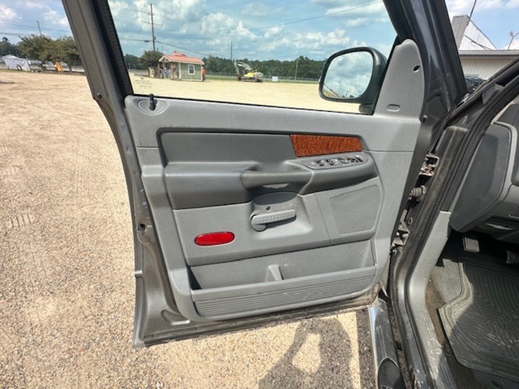 2006-dodge-ram-1500-image-33