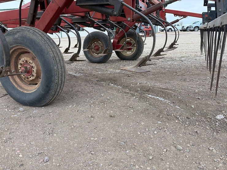 case-ih-4800-image-17