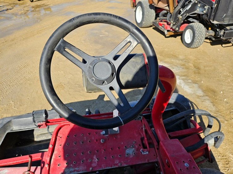 #194-•-toro-greens-mower-image-14