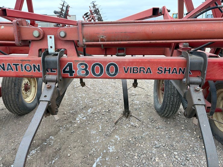 case-ih-4800-image-21
